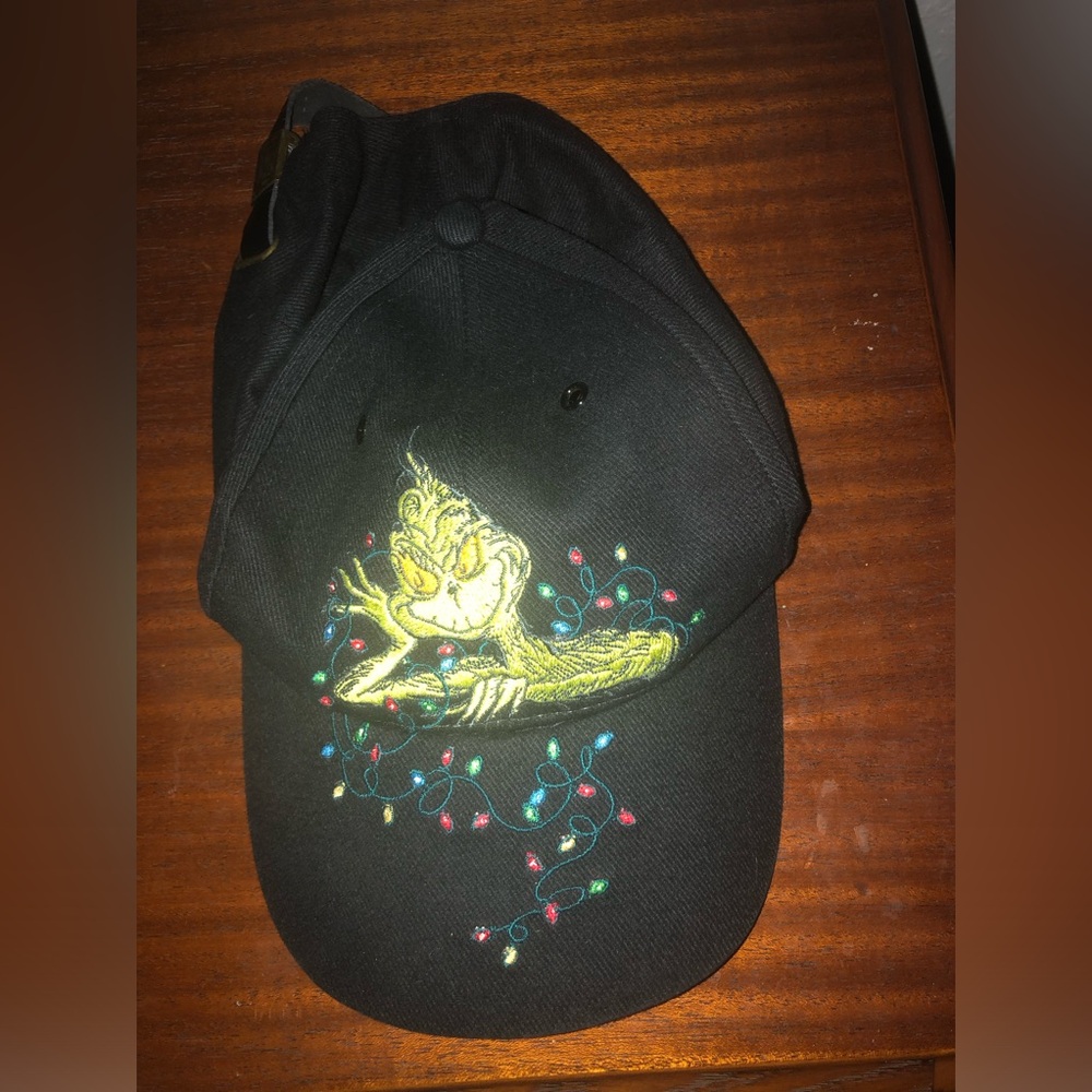 🎄1997 Dr. Seuss Christmas Grinch Cap- 773 $35 or $30 w/offer